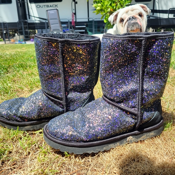 Ugg sparkly mid-calf boots - Picture 3 of 7